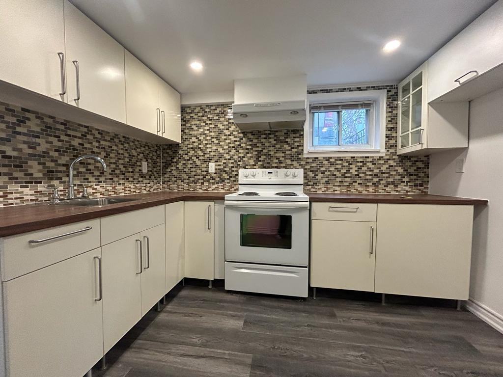5 Hollydene Road - Photo 3 of 12
