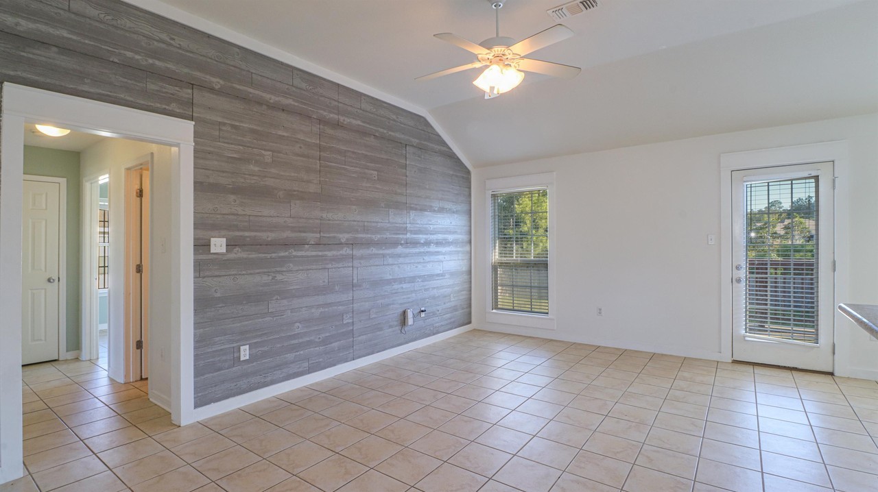 14274 Tori Dawn Ct - Photo 2 of 16
