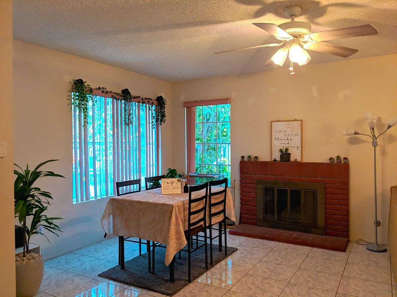 6850 Windward St - Photo 2 of 8