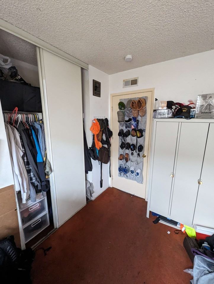 6850 Windward St - Photo 4 of 8