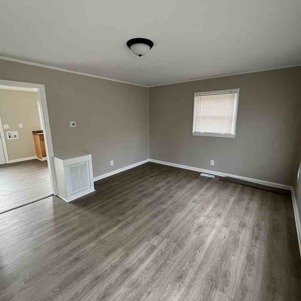 702 Ross Ave #1 - Photo 2 of 7
