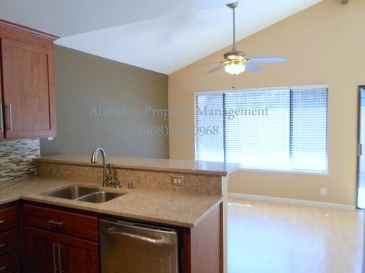 4750 Clear River Ct - Photo 3 of 12