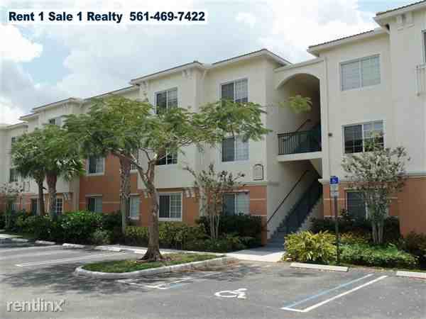 9901 Baywinds Dr - Photo 3 of 7