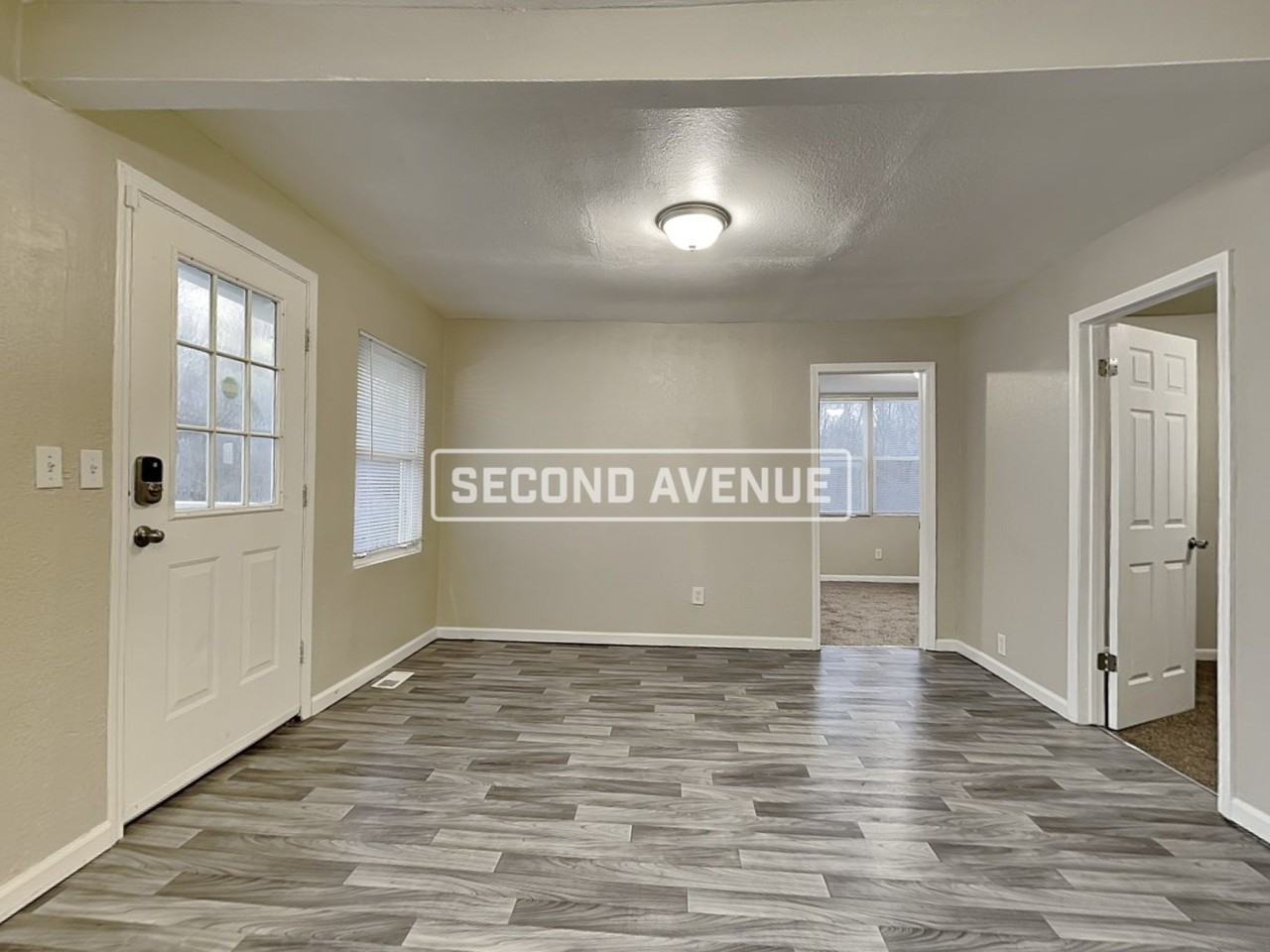3820 E 69th Ter - Photo 2 of 20