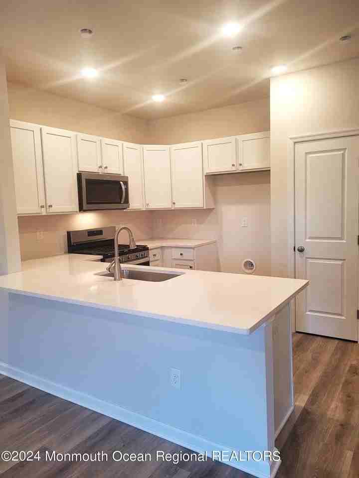 73 Nelsons Way - Photo 2 of 18