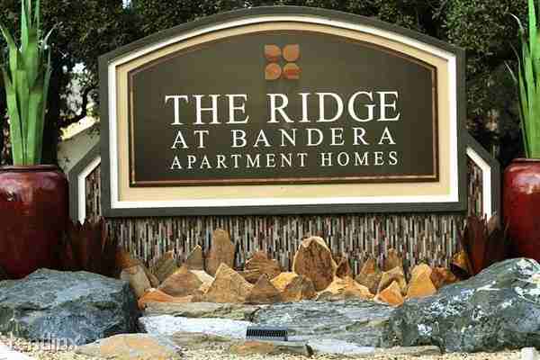 Bandera @ Prue - Photo 2 of 10