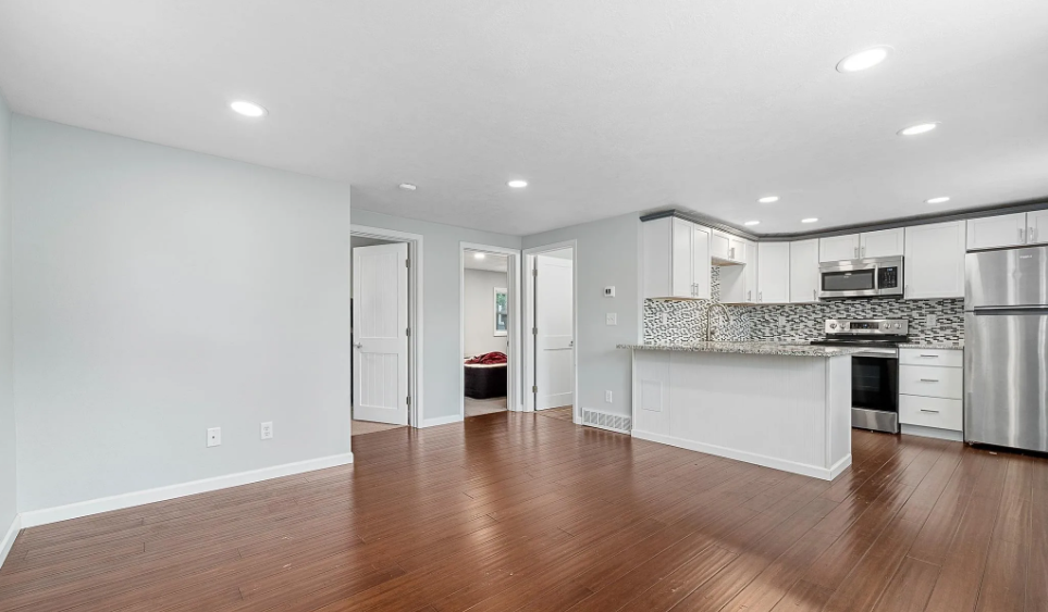 2208 E Mulberry St #B - Photo 2 of 7