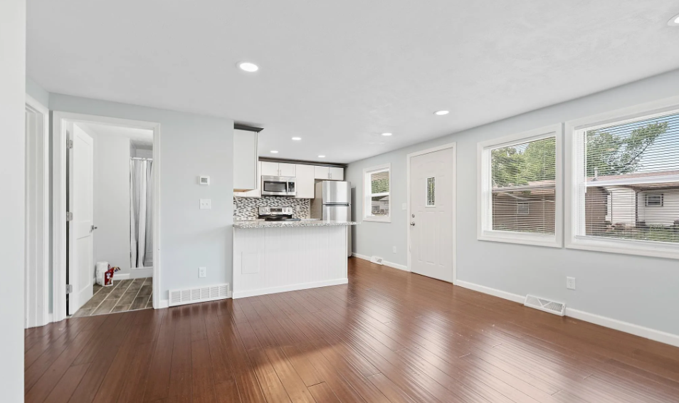 2208 E Mulberry St #B - Photo 3 of 7