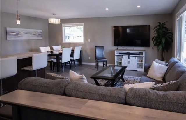 1825 Olympus Way - Photo 2 of 15