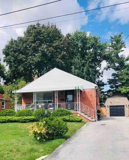 583 Drymen Cres - Photo 3 of 18