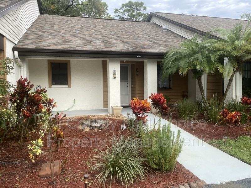 7633 Piping Rock Ct - Photo 2 of 18