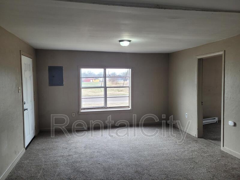 1036 Upper Finley Rd - Photo 2 of 12