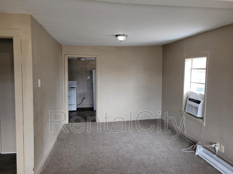 1036 Upper Finley Rd - Photo 3 of 12