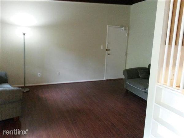 4939 Americana Dr - Photo 2 of 9