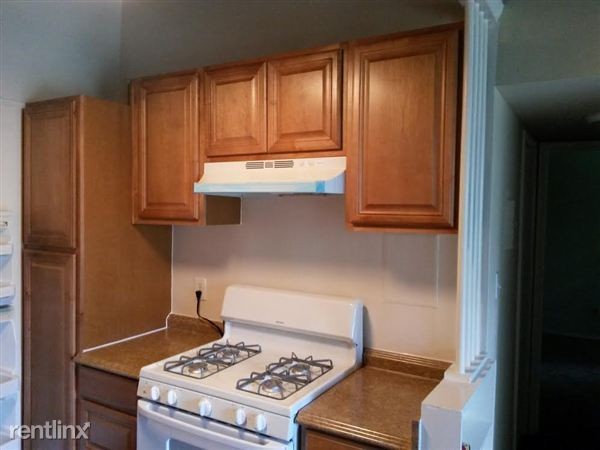 4939 Americana Dr - Photo 3 of 9