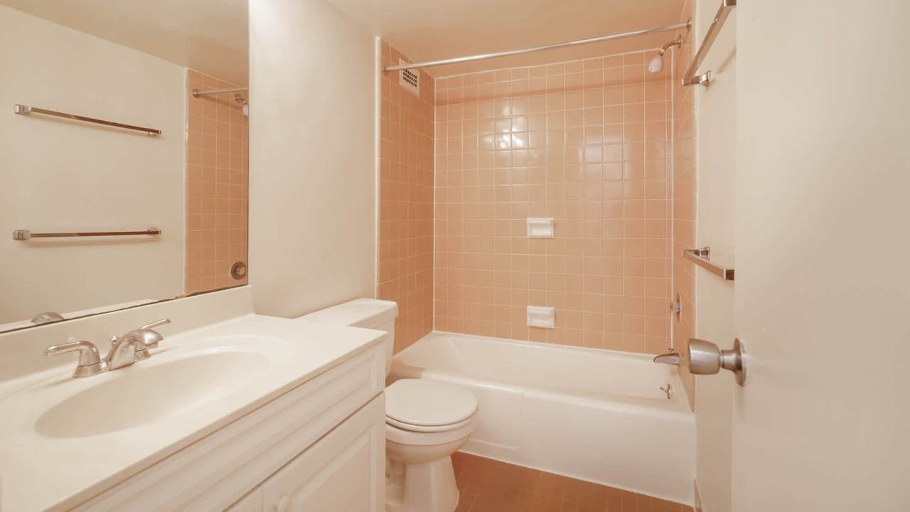 3003 Van Ness - Photo 5 of 55