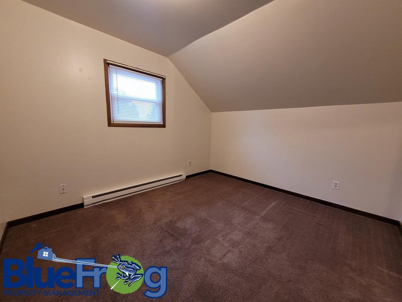 727 W. Harris St. - 727 1/2 #727-1-2 - Photo 6 of 8