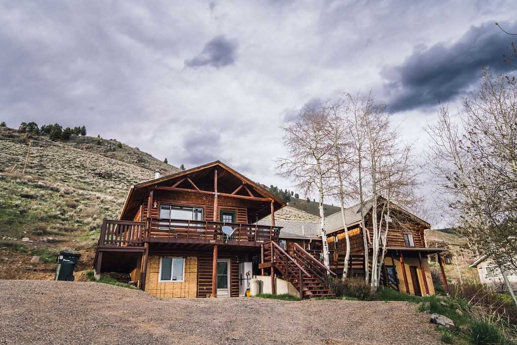 3907 Canyon Road - Photo 2 of 15