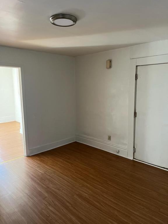 7347 Burton St - Photo 3 of 5