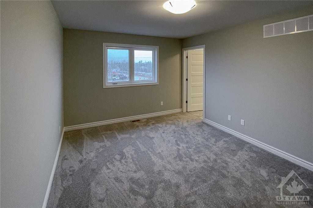 54 Griffith Way - Photo 3 of 10