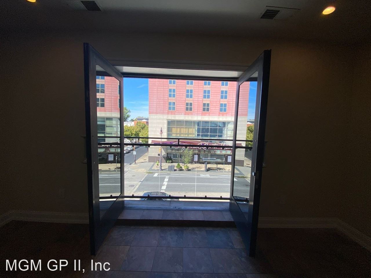 425-427 S. BROAD STREET - Photo 3 of 30