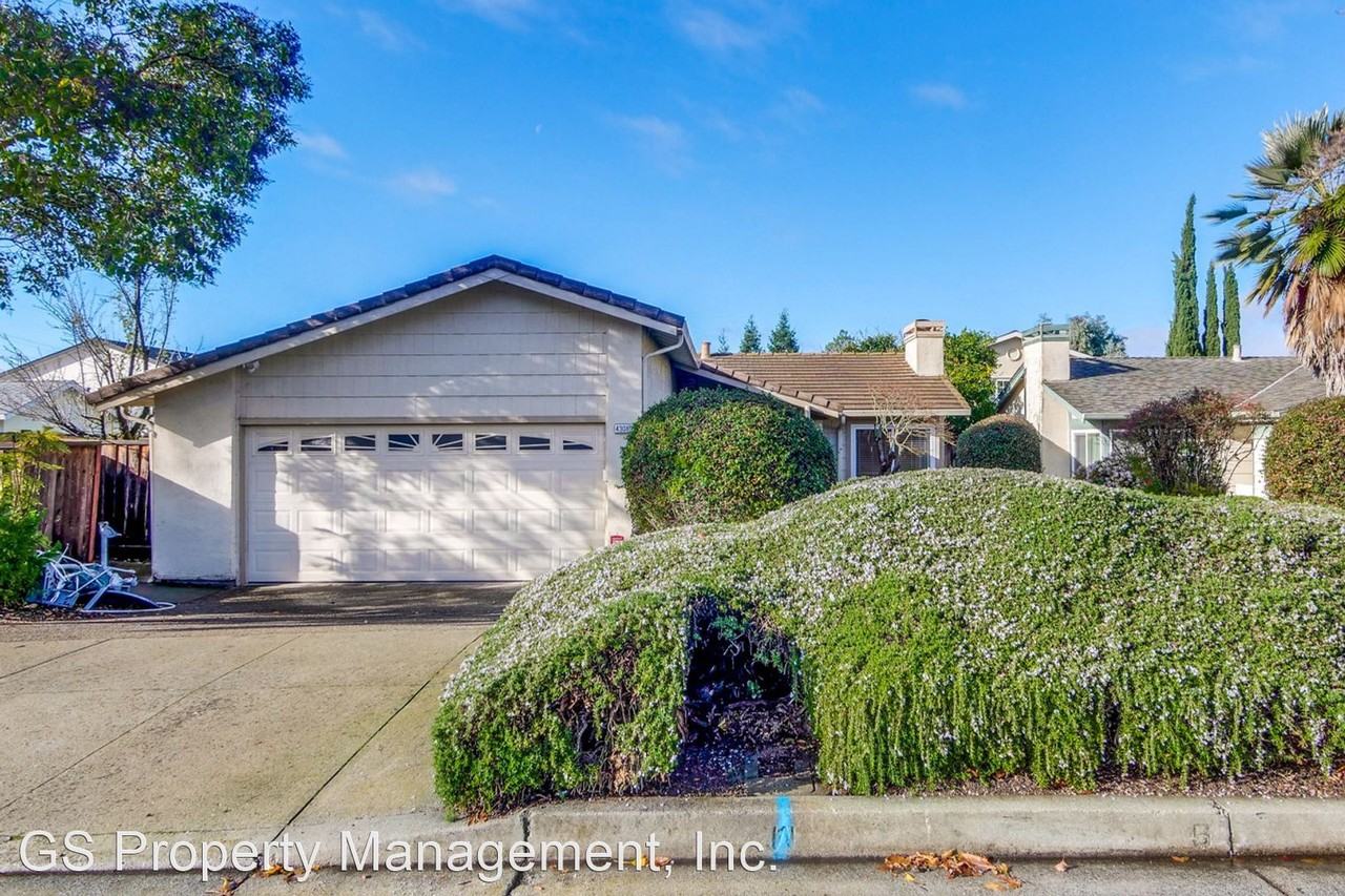 43089 Coit Ave - Photo 2 of 50