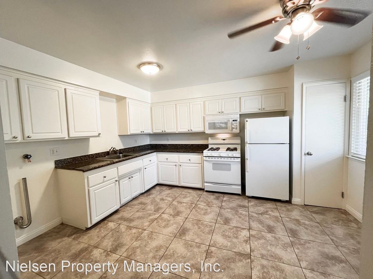 2505-2523 Sierra Blvd - Photo 2 of 2