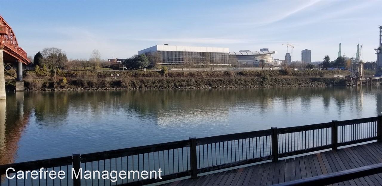 1020 1020 NW Naito Park Way #N4 - Photo 2 of 9