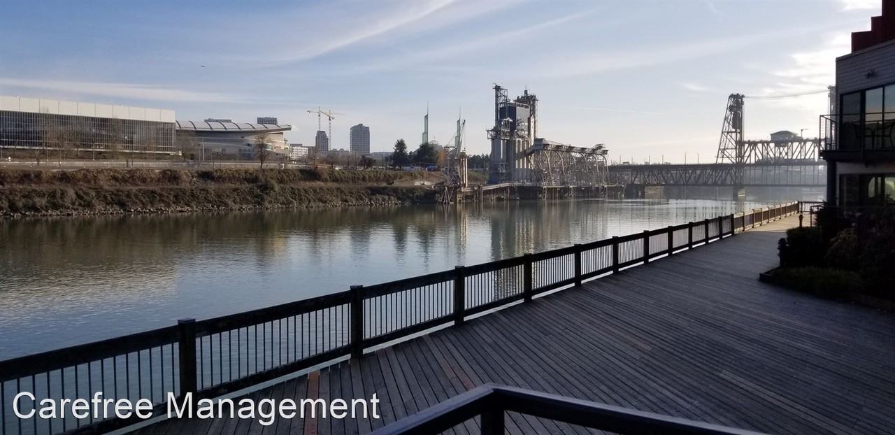 1020 1020 NW Naito Park Way #N4 - Photo 3 of 9