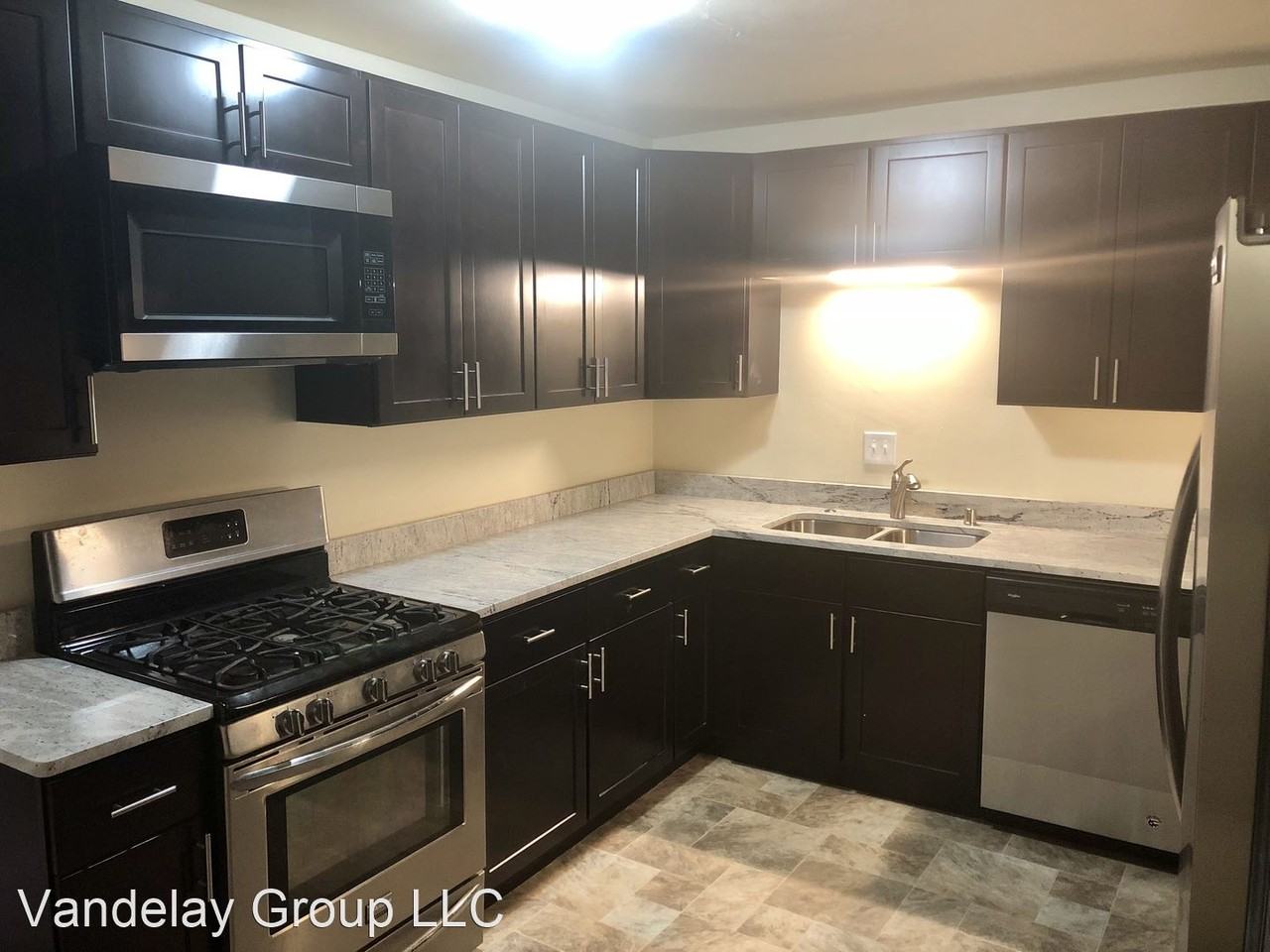 2377 N Humboldt Blvd - Photo 2 of 6