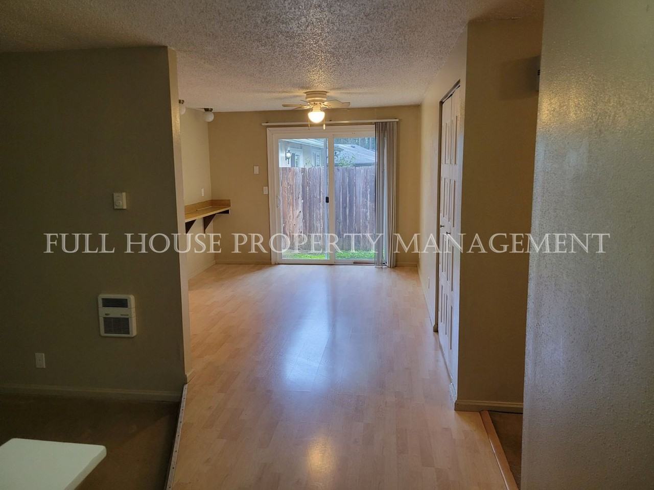 88029 9th St. - Photo 3 of 22