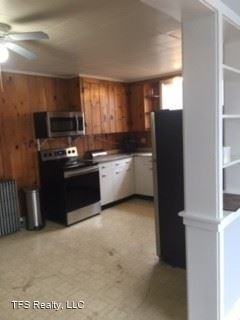 211 N Mill St - Photo 3 of 8