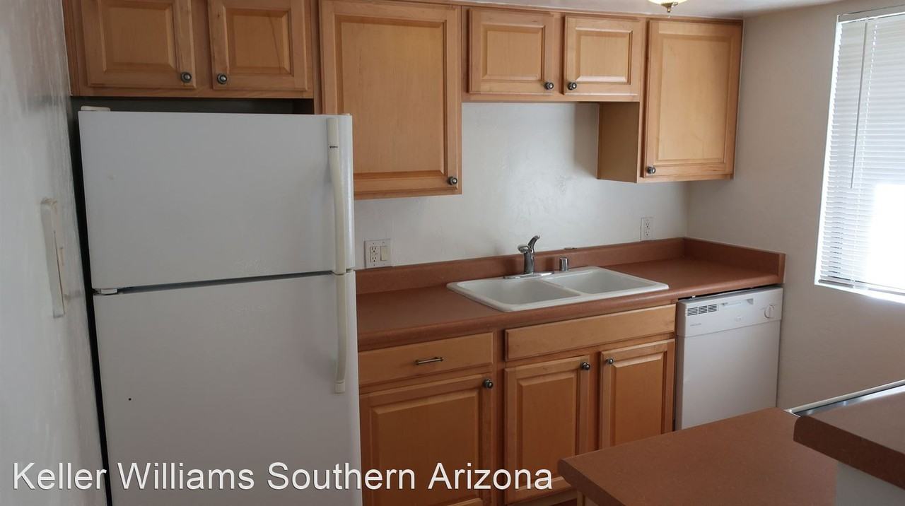 455 W Kelso St #201 - Photo 3 of 11