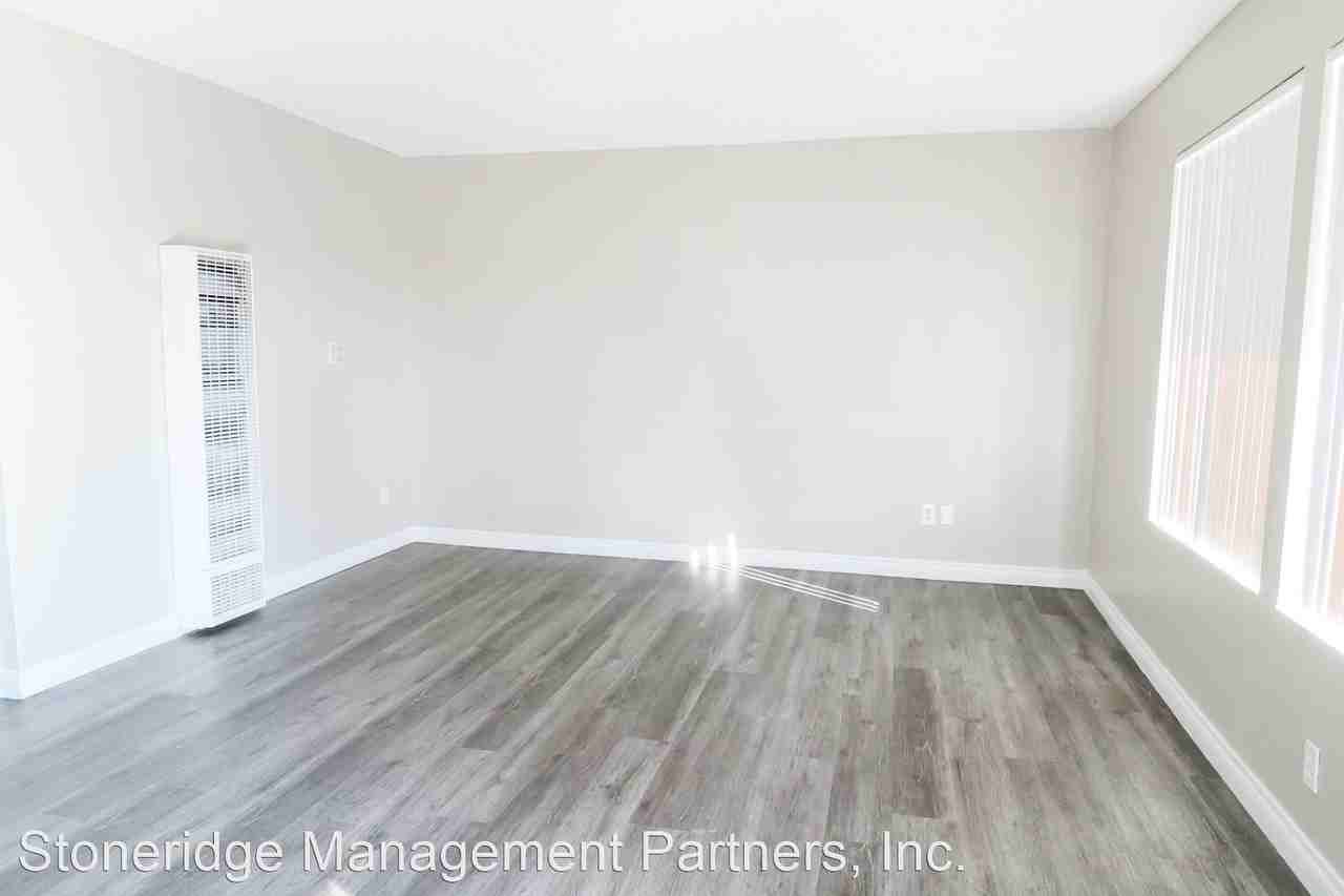 2352-2386 Leroy St - Photo 3 of 12