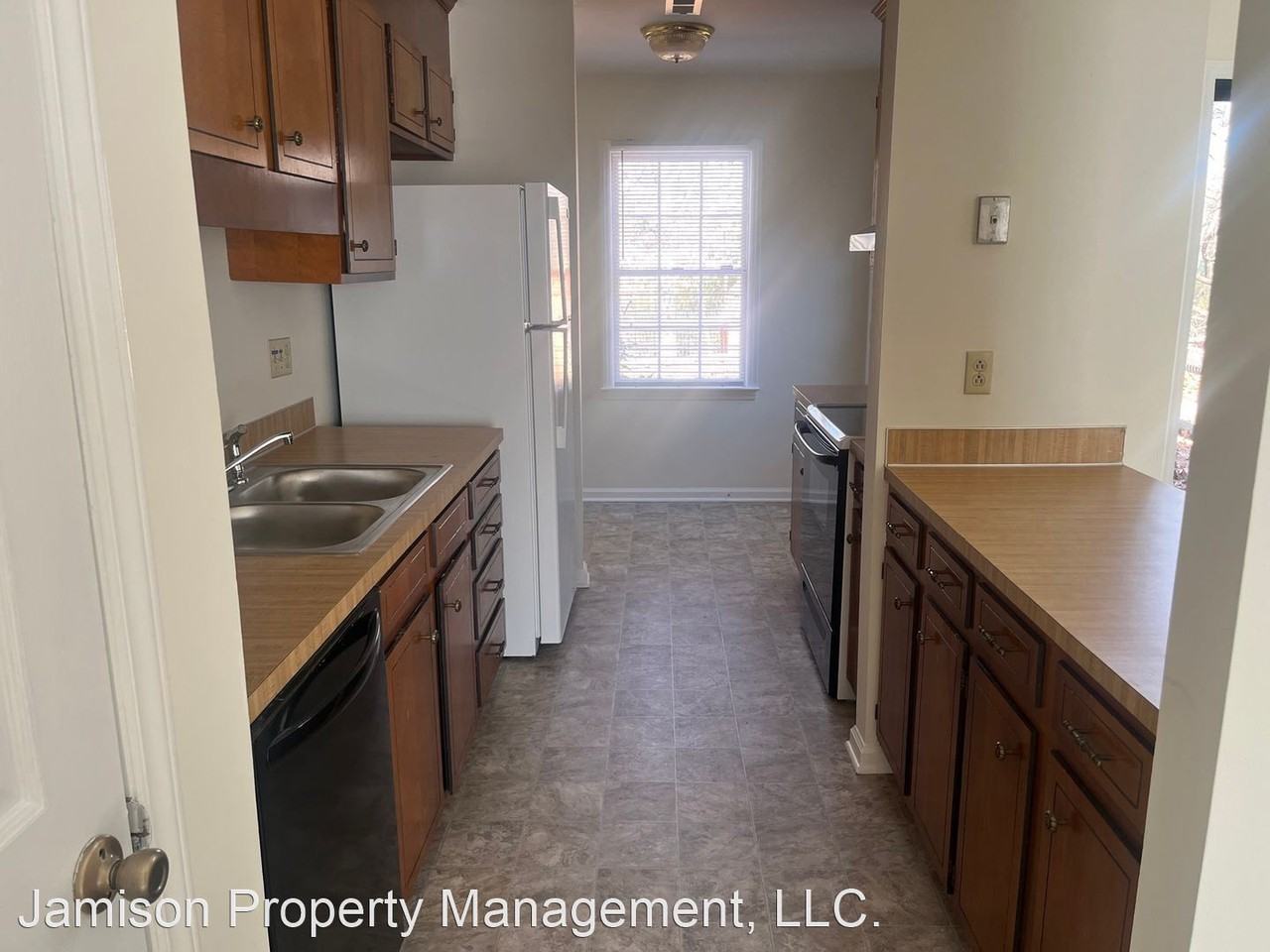 2309 Turnberry Ln - Photo 3 of 17