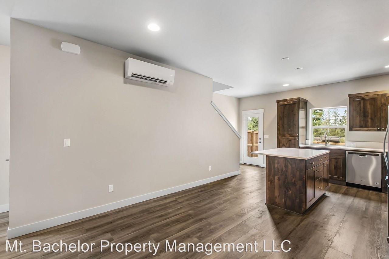 61576 Lucia St Apartments in Old Farm District, Bend, OR 97702 Zumper