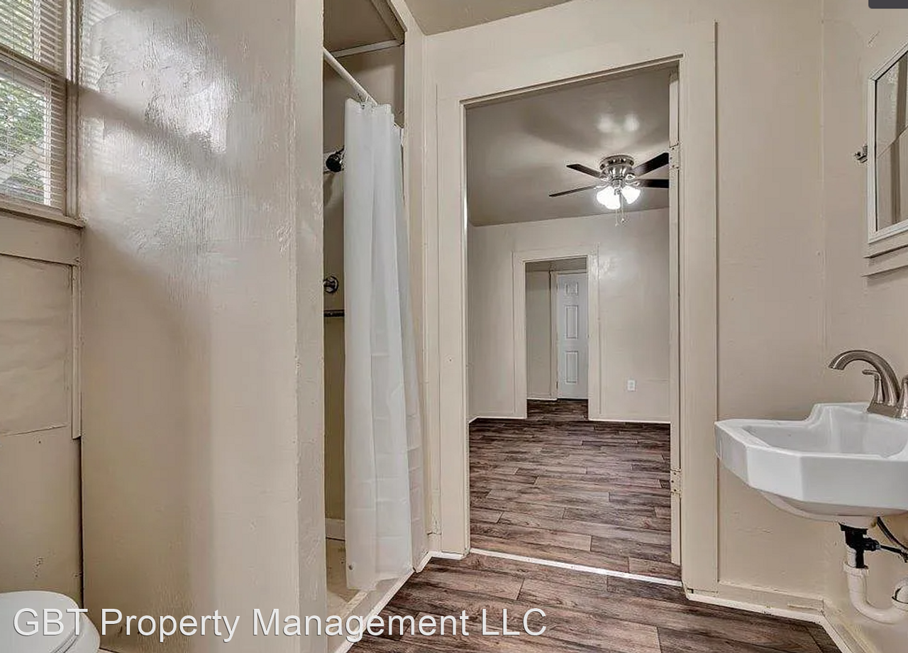 309 E Brandon St. - Photo 3 of 6