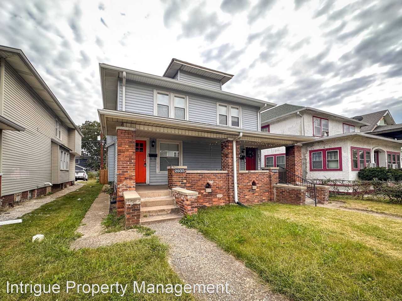 2933 2935 Ruckle Apartments in Fairgrounds, Indianapolis, IN 46205