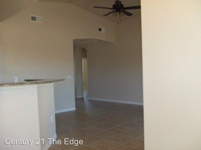 175 Casas Lindas Ln - Photo 3 of 12