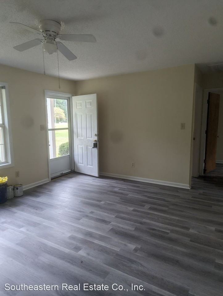 733 Nc 24 50 Hwy - Photo 2 of 8