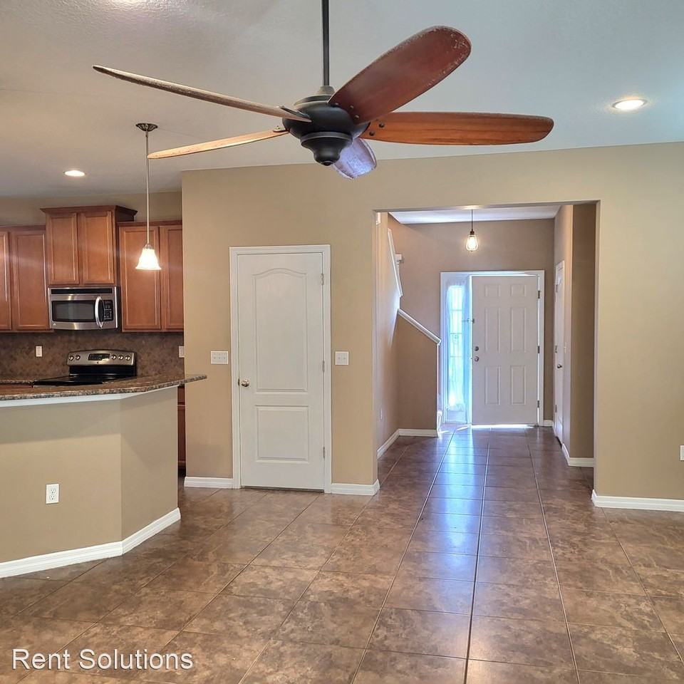 36142 Laguna Hills Cir - Photo 2 of 26