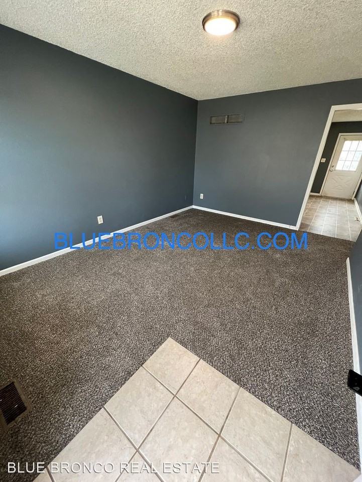 8215-8213 E 170th St - Photo 2 of 17