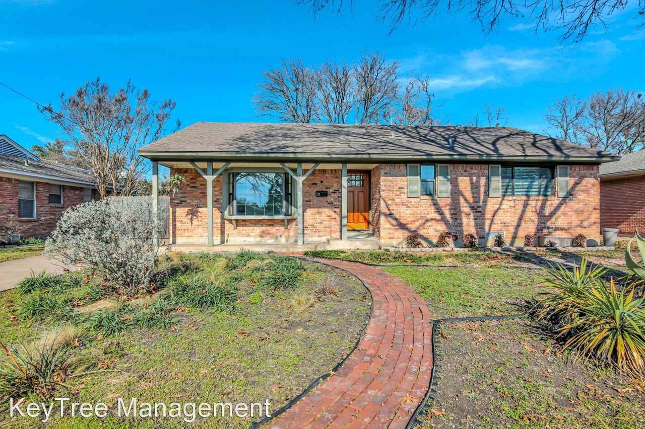 730 James Dr - Photo 3 of 27