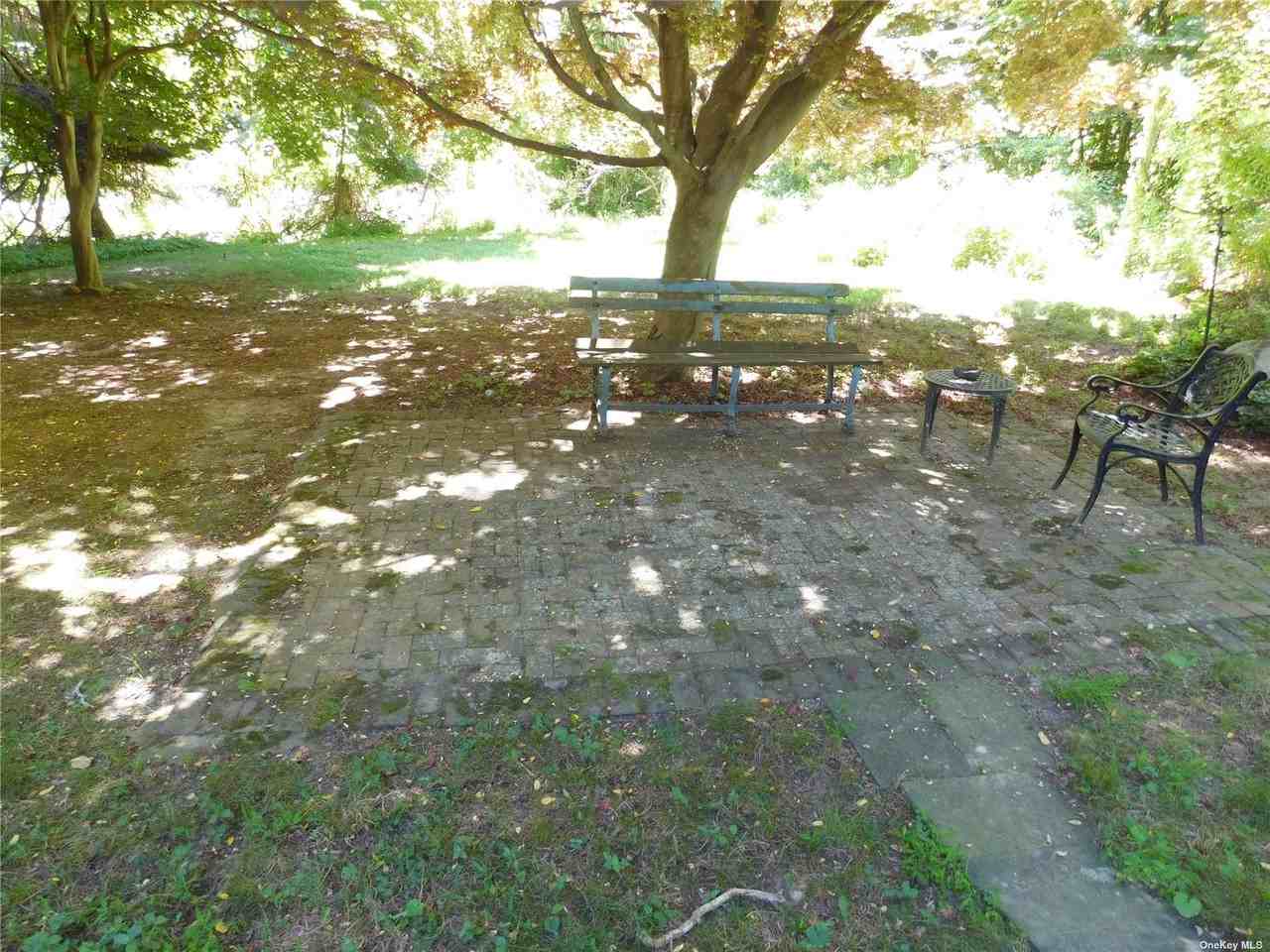 29 Tower Hill Rd - Photo 3 of 24