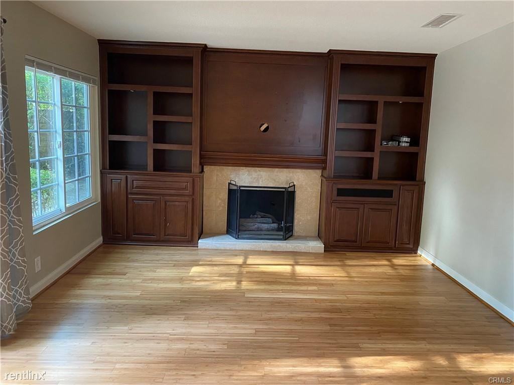 30022 Imperial Dr - Photo 3 of 13