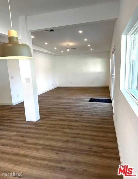 665 1/2 W Palm Ave - Photo 3 of 10