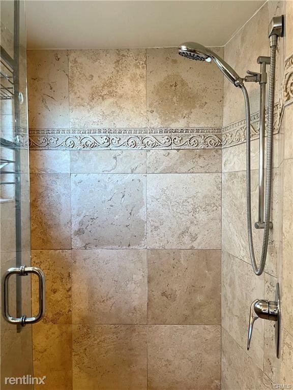 31870 Circle Dr - Photo 3 of 16
