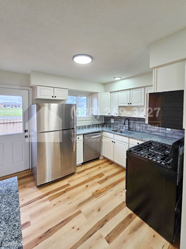 83 Stornoway Dr W - Photo 2 of 31