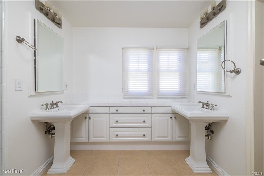 2500 Bungalow Pl - Photo 3 of 15