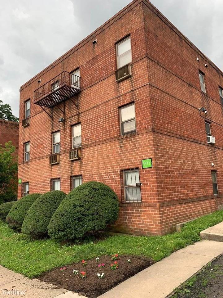 Cliveden Court - Photo 3 of 11